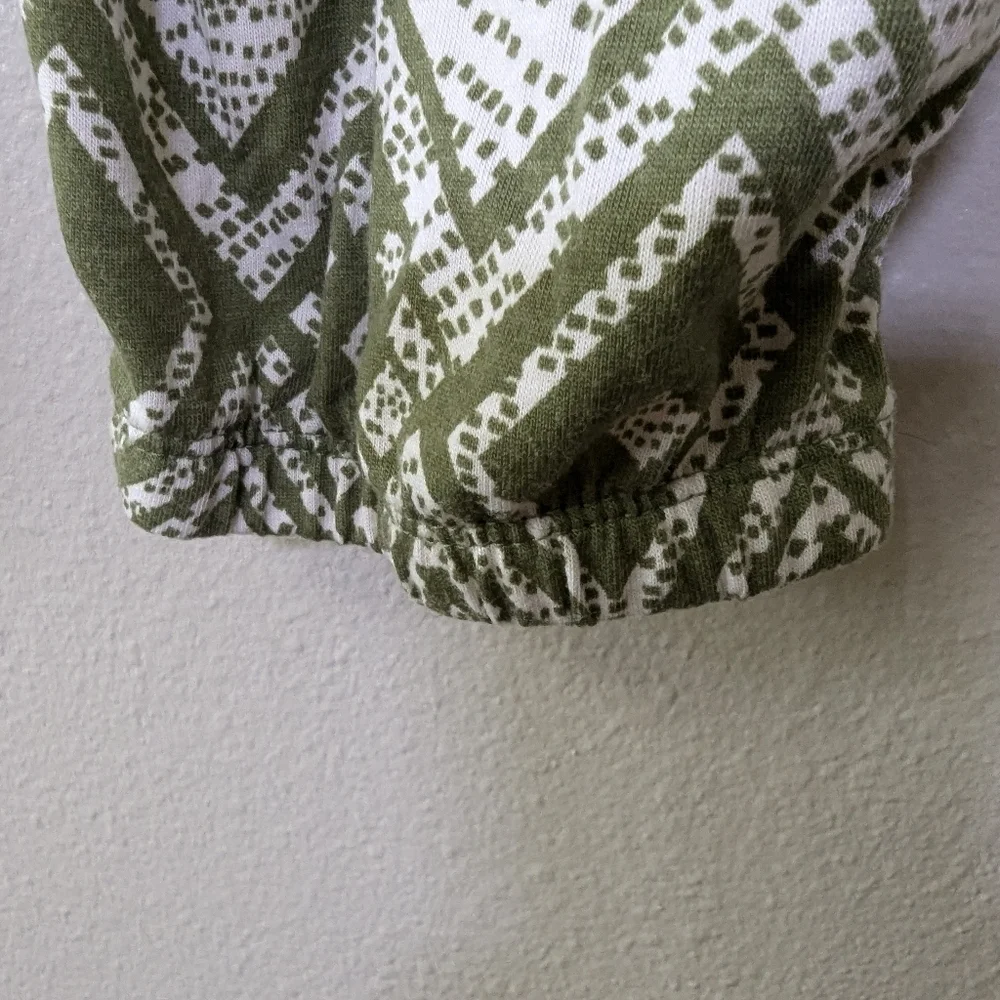 Just Be green romper size M NWOT